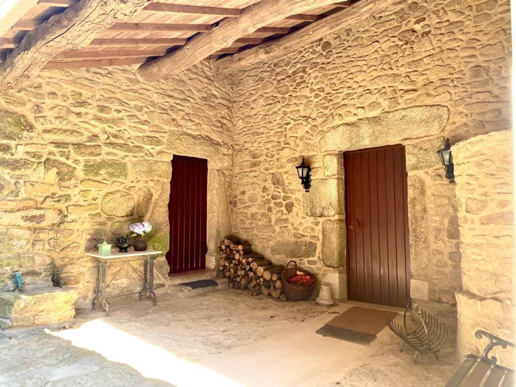 Casa Do Santo Villa ซานติอาโก เด กอมโปสเตลา ภายนอก รูปภาพ